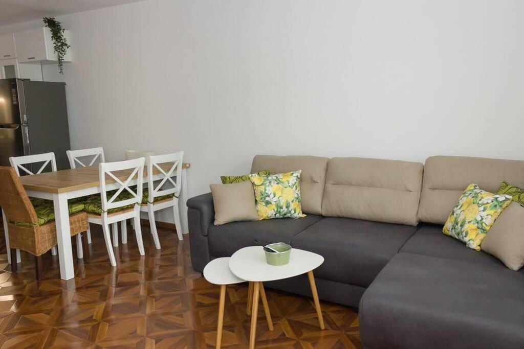 Perfect Summer Vacation Rental - One-Bedroom Flat By Flat Mаnager Topola Esterno foto